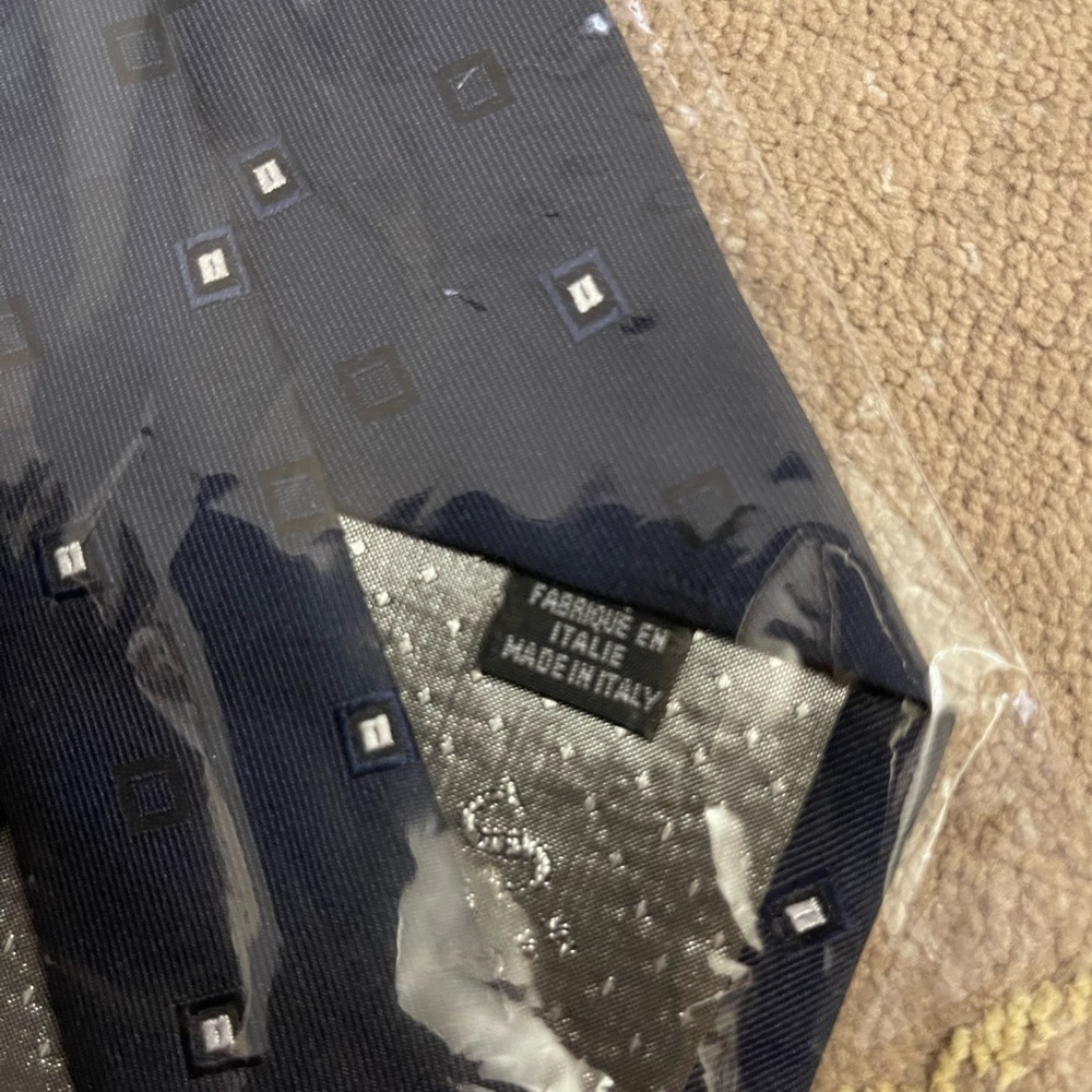 Boss tie - Picture 2 of 4